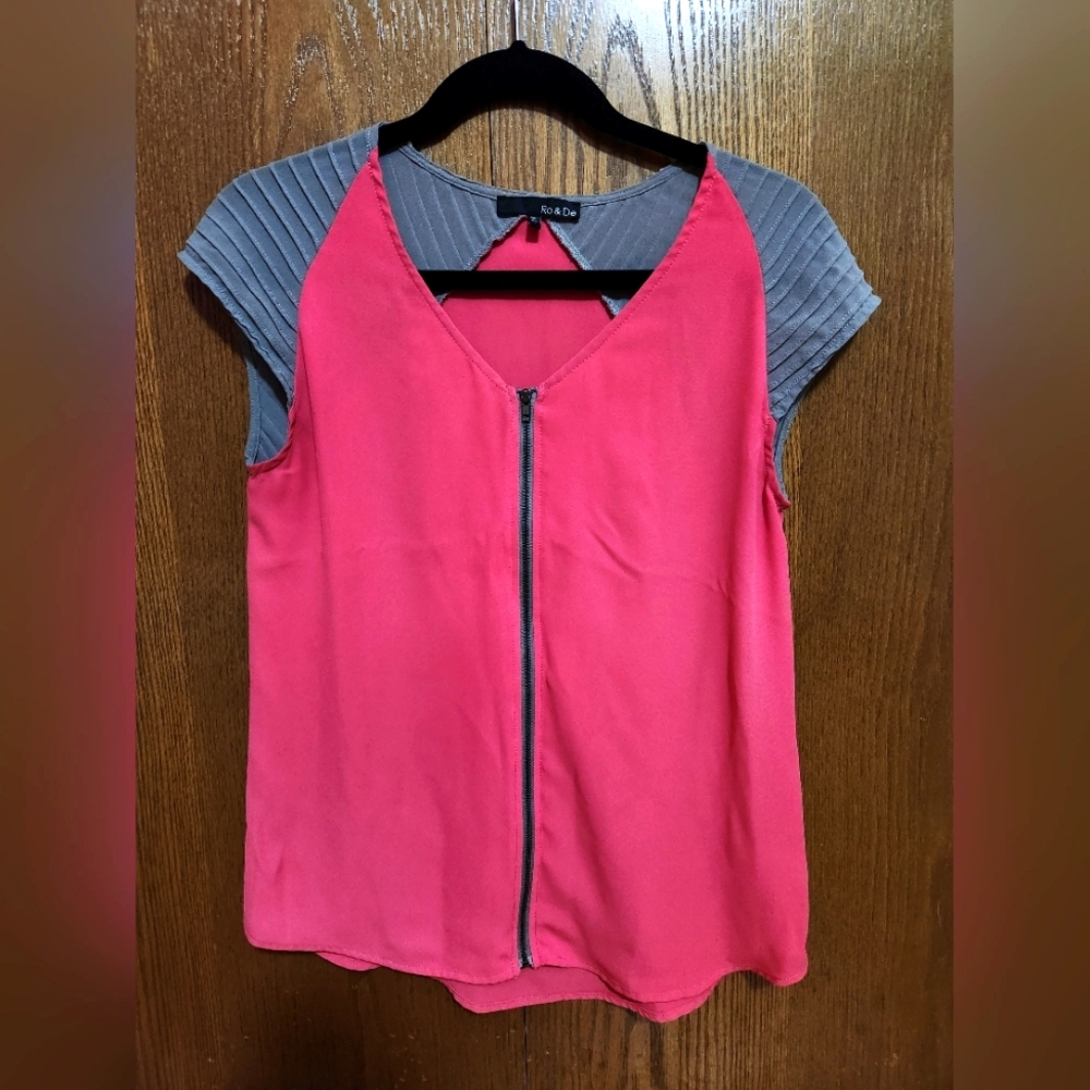 Short sleeve blouse